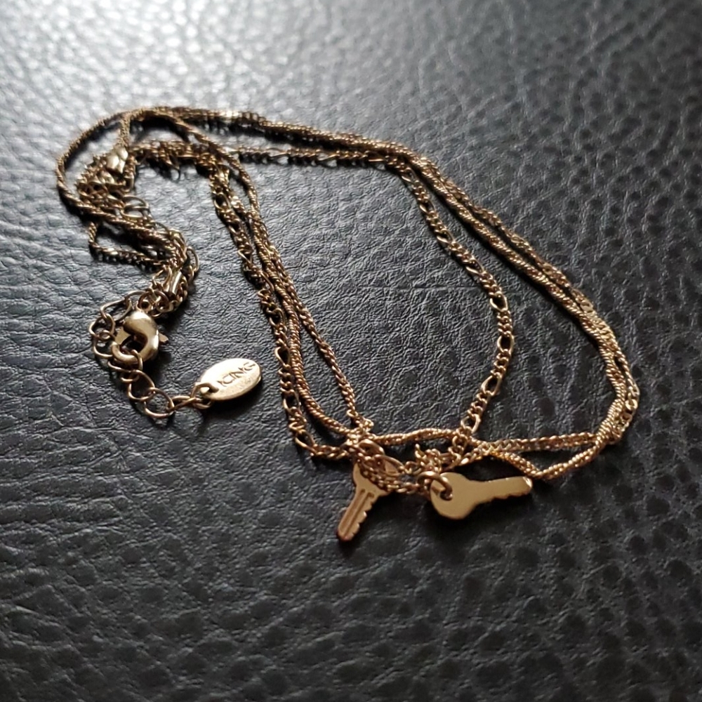 Icing necklace